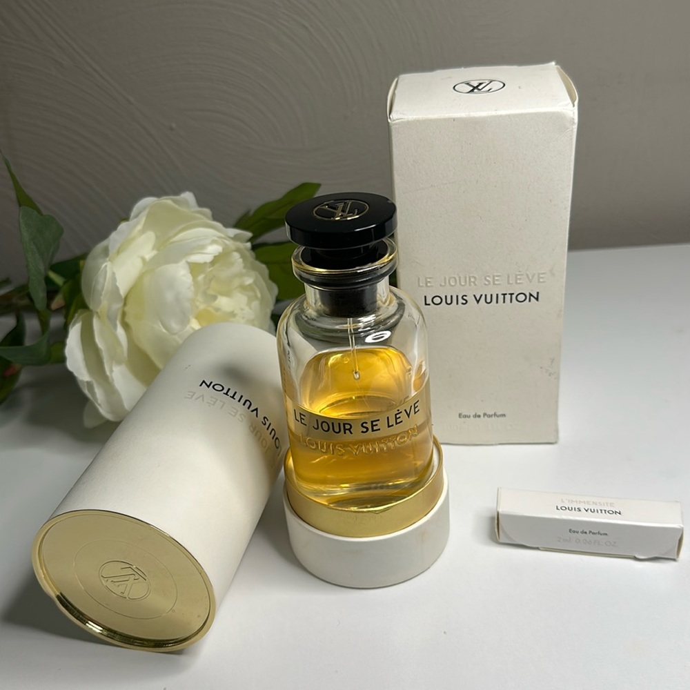 LV fragrance with sample